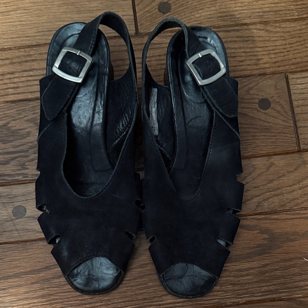 Arche Black Leather Slingback Sandals